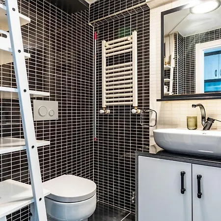 Vibrant Flat 5 Min To Bull Statue In Kadikoy Apartman *